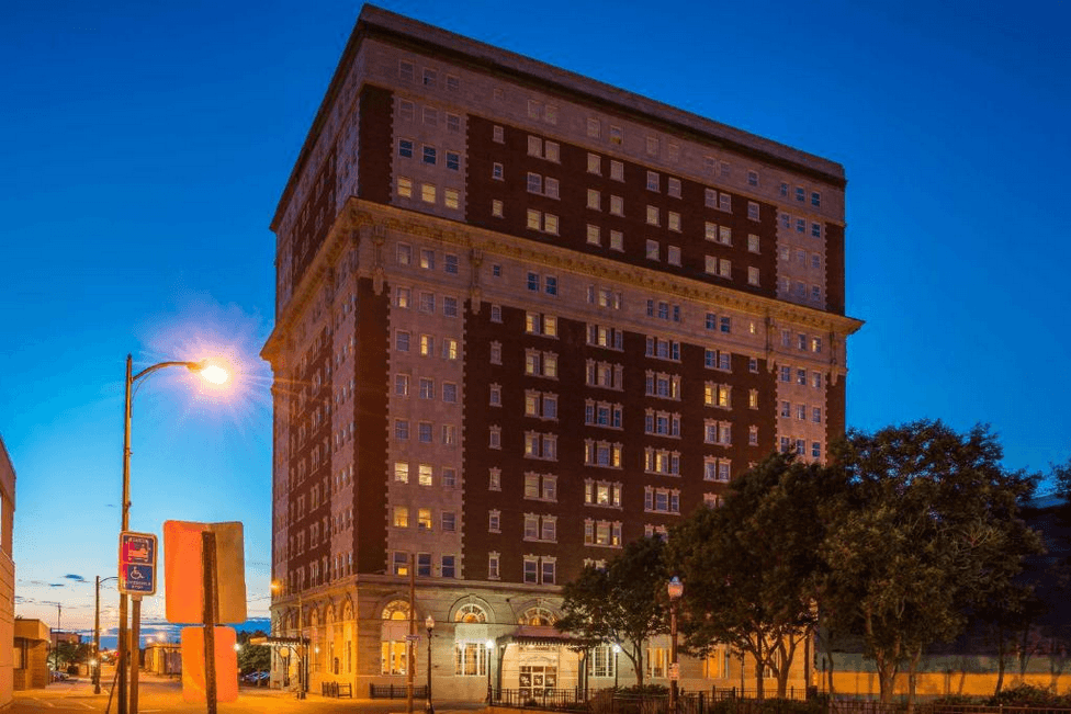 Utica Hotel