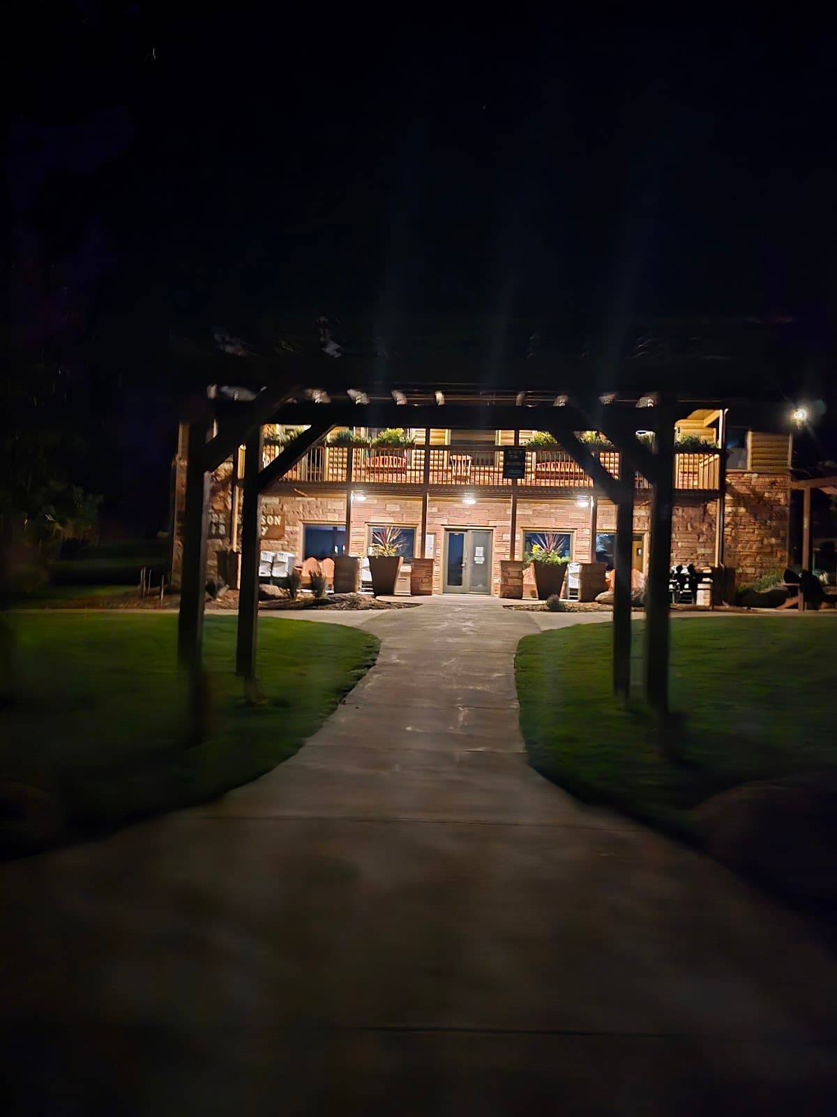 Twin Sisters Lodge