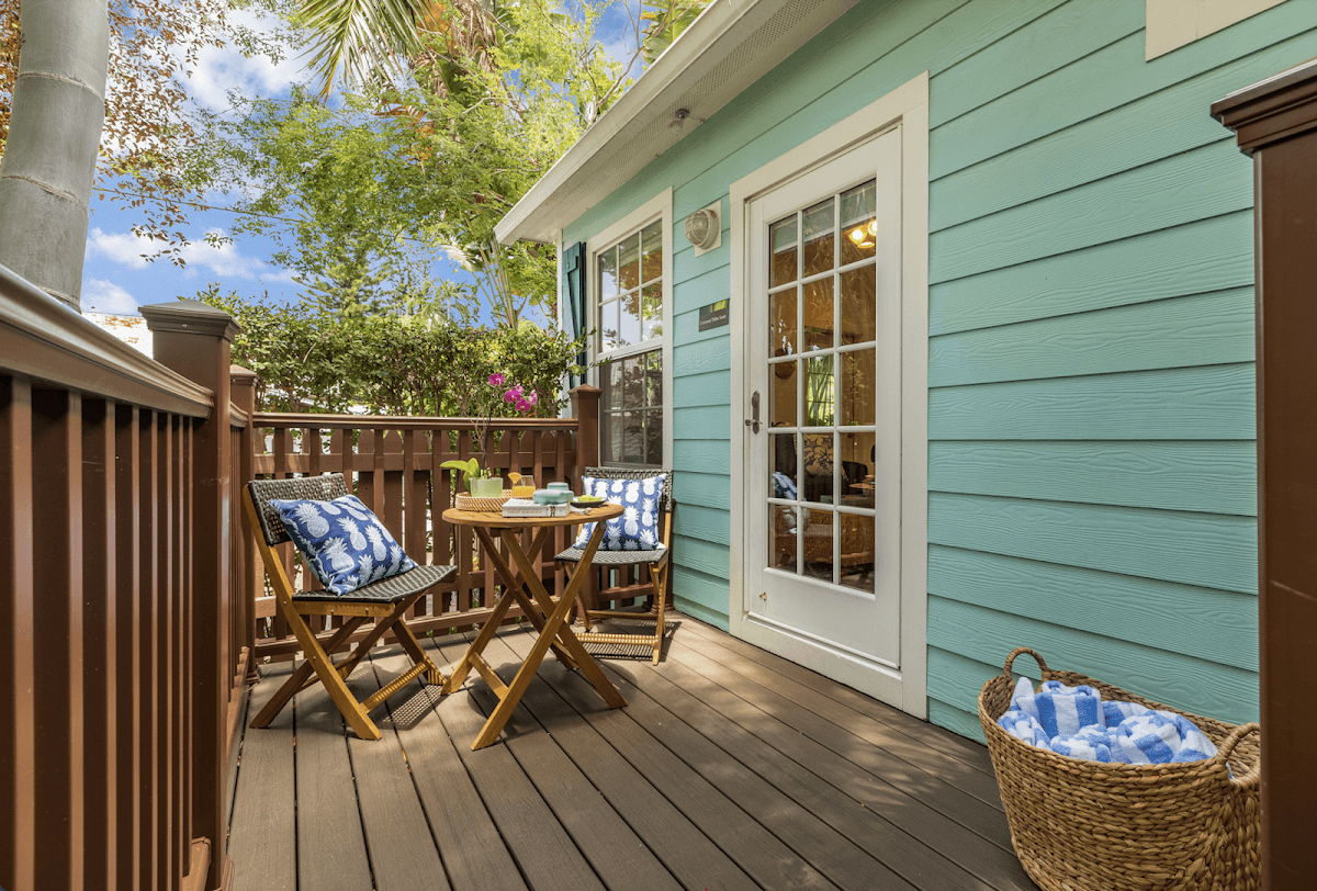 Travelers Palm Inn