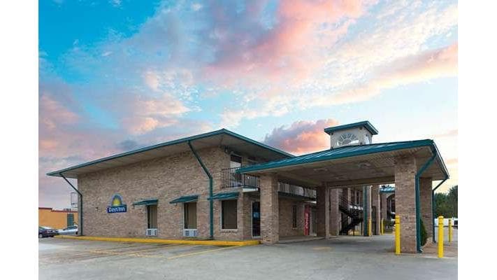 Days Inn by Wyndham Forest