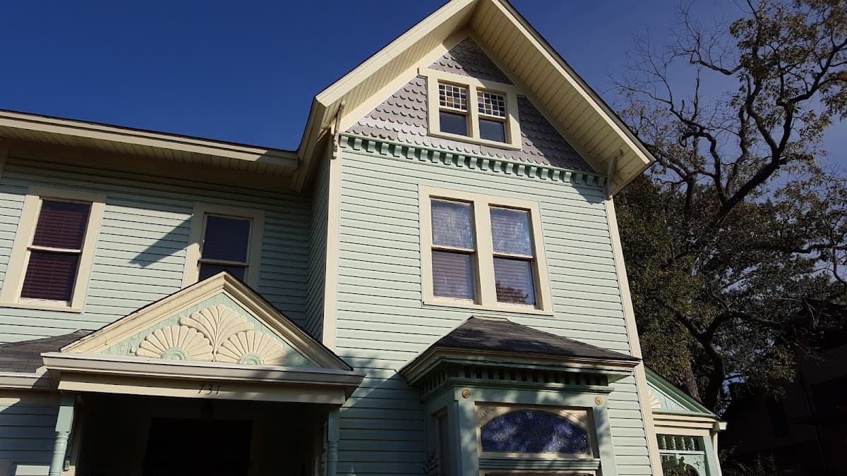 Old Magnolia House Bed & Breakfast