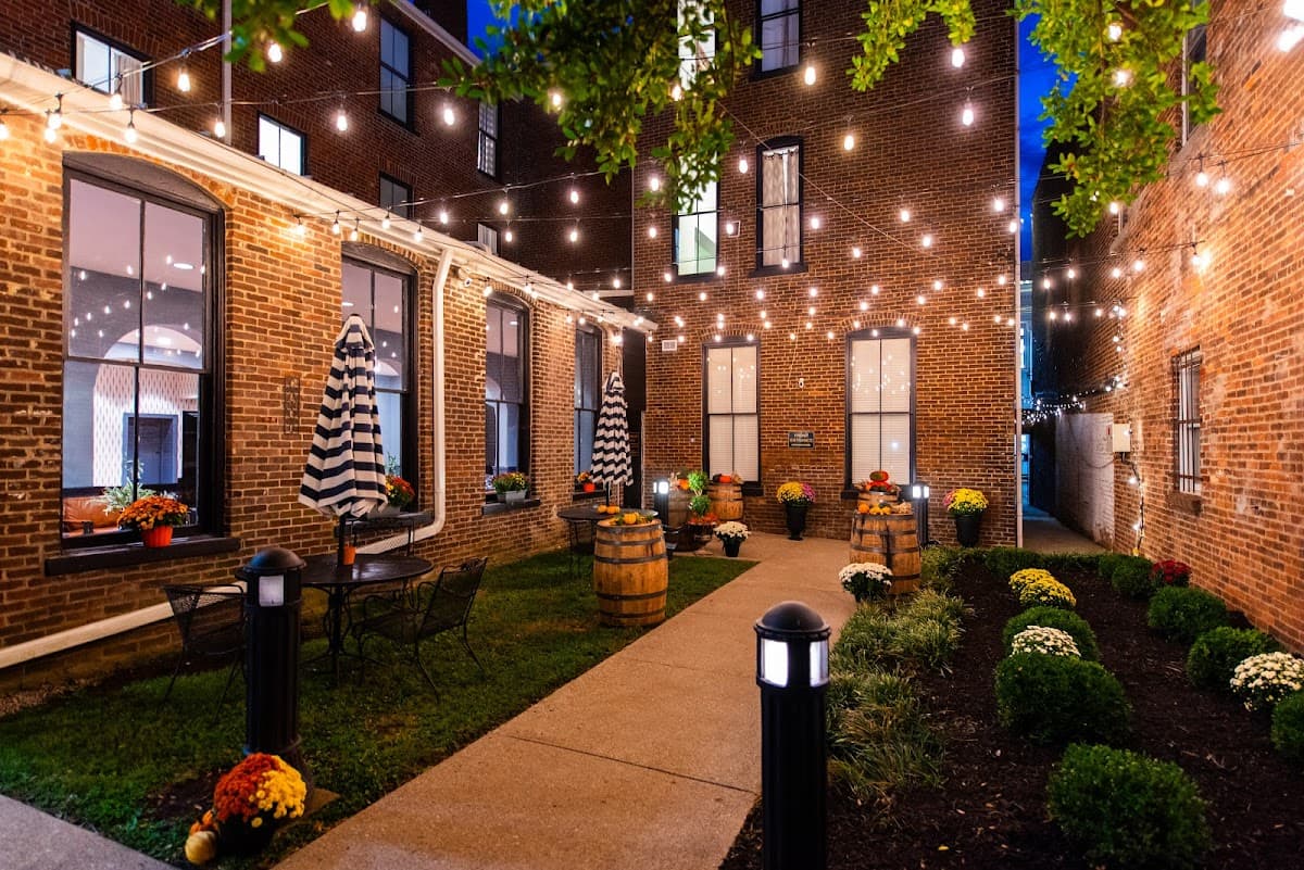 The Woodford Hotel