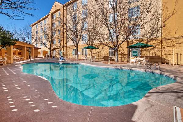 La Quinta Inn & Suites by Wyndham Albuquerque West