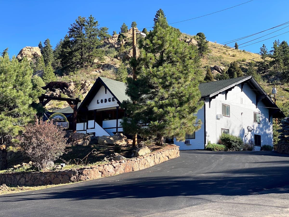Coyote Motel West