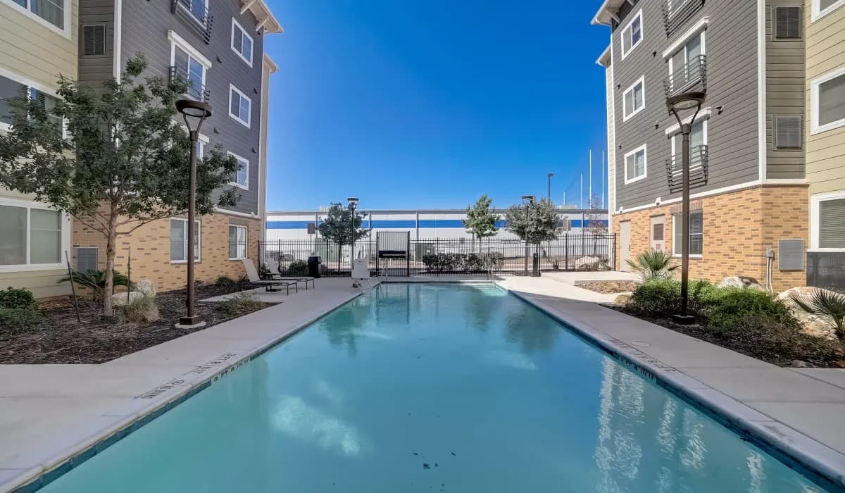 Simplicity at the Rim Apartments