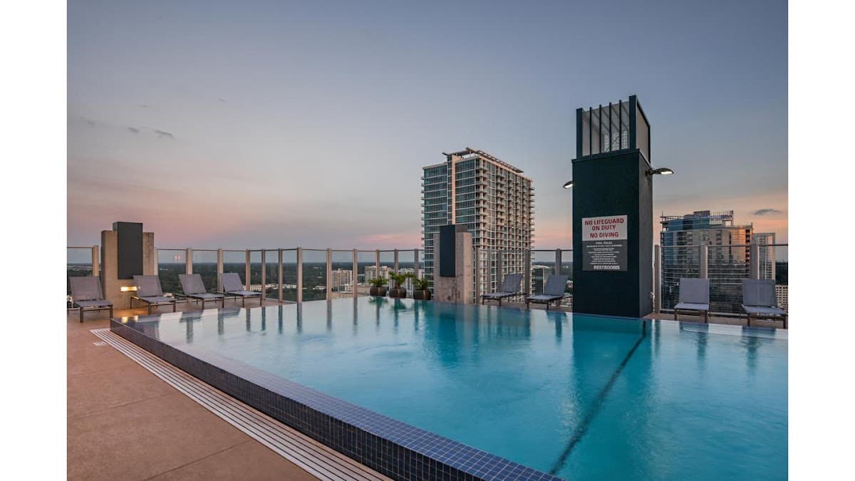 SkyHouse Orlando