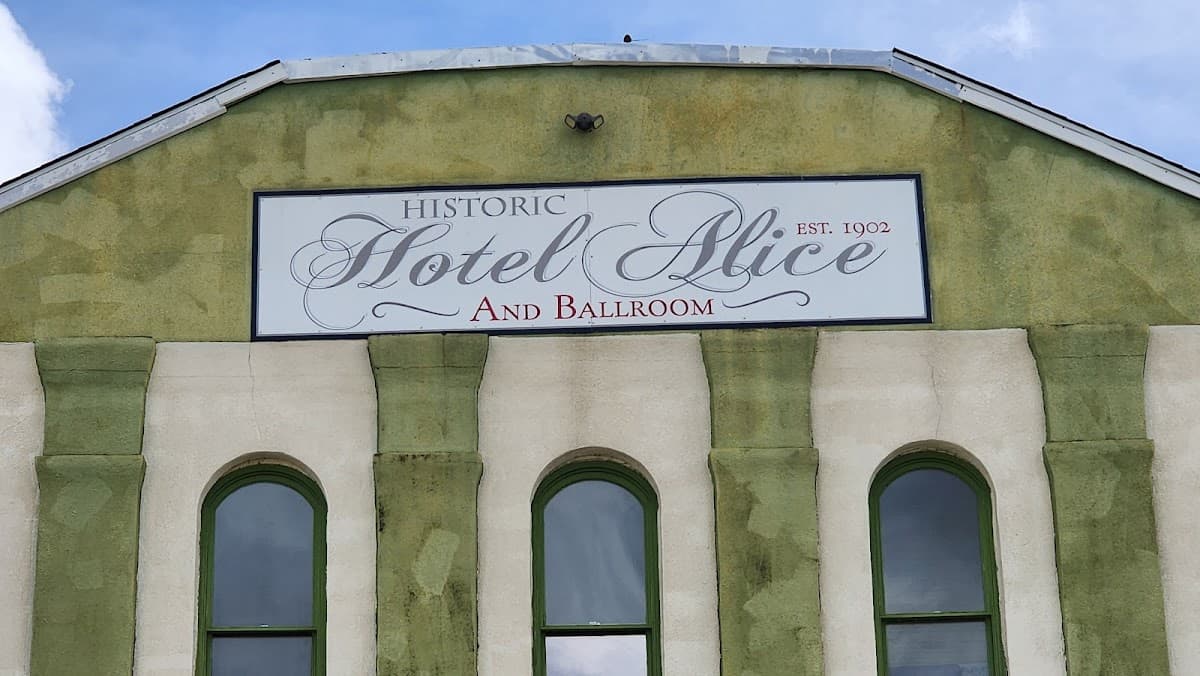 Hotel Alice