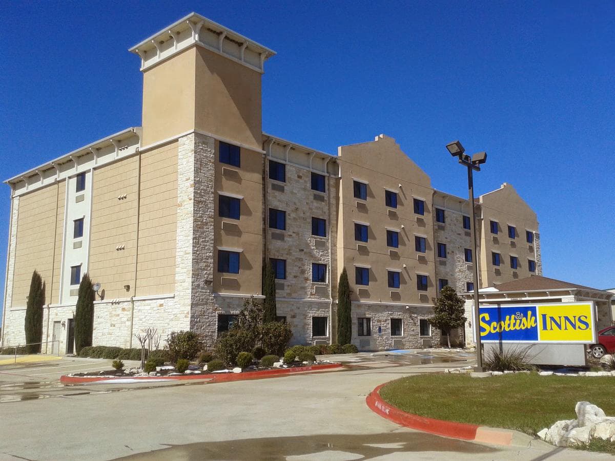 Scottish Inns Cresson, TX