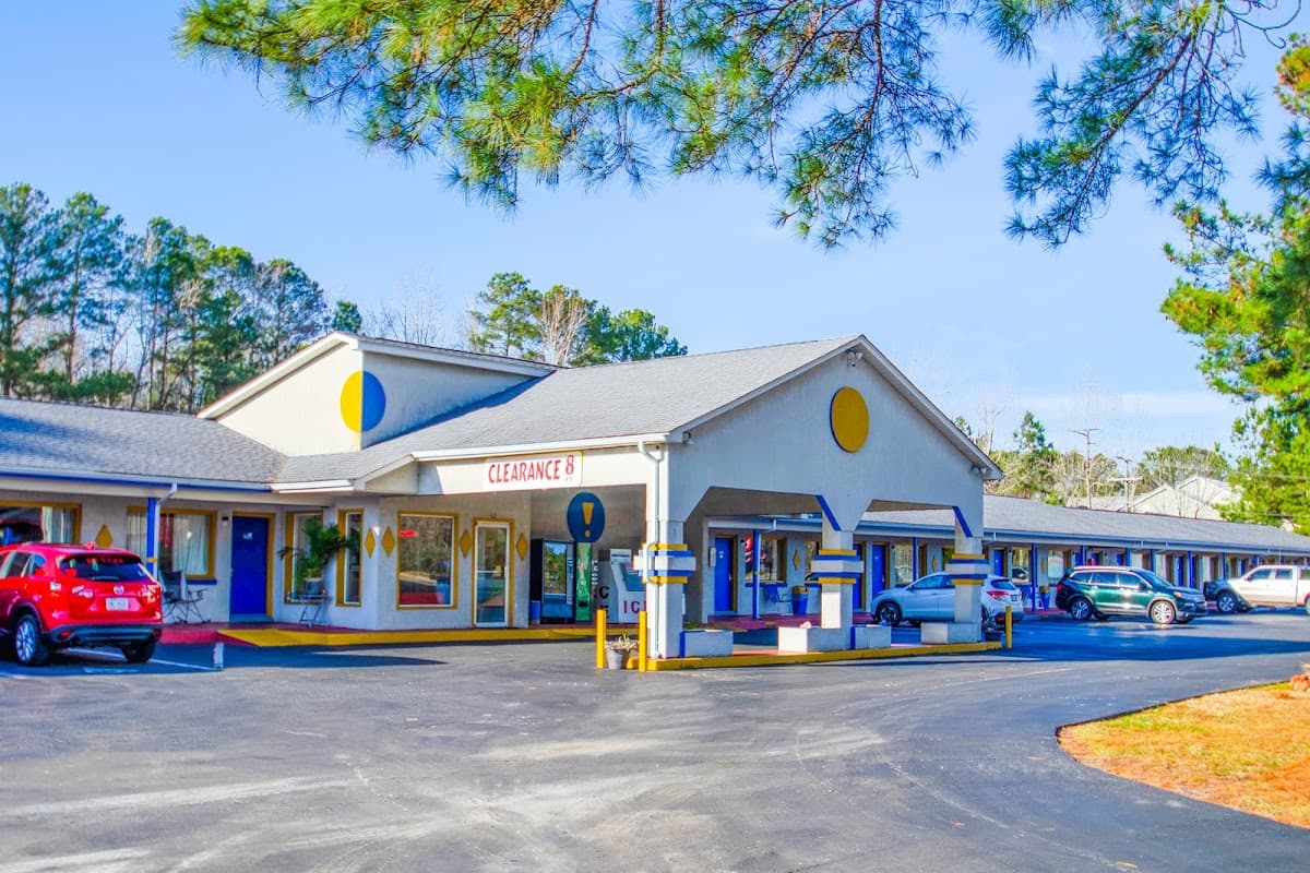 Sportsman Inn