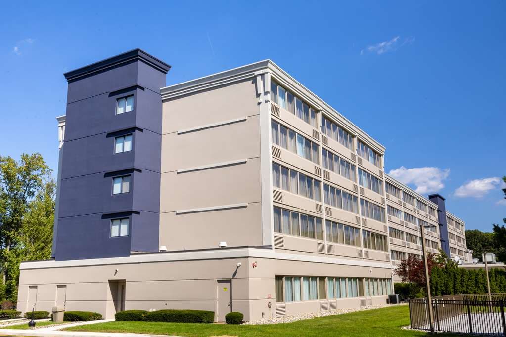 DoubleTree by Hilton Hotel Tinton Falls - Eatontown
