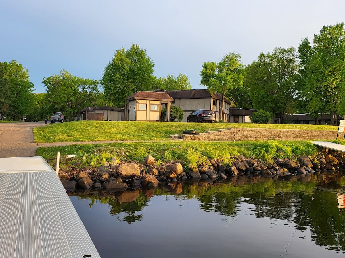 Paradise Shores Hotel