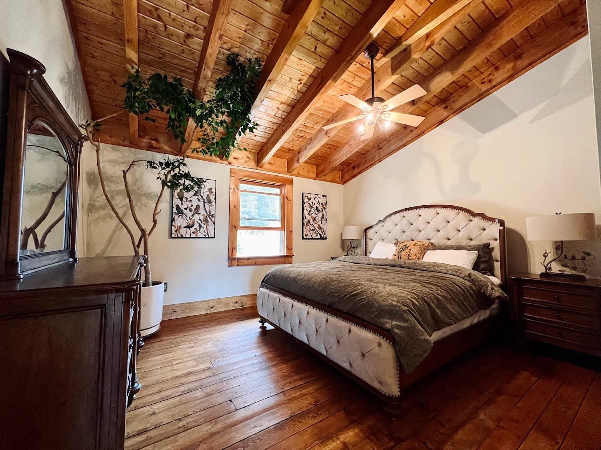 Misty Mountains Lodge
