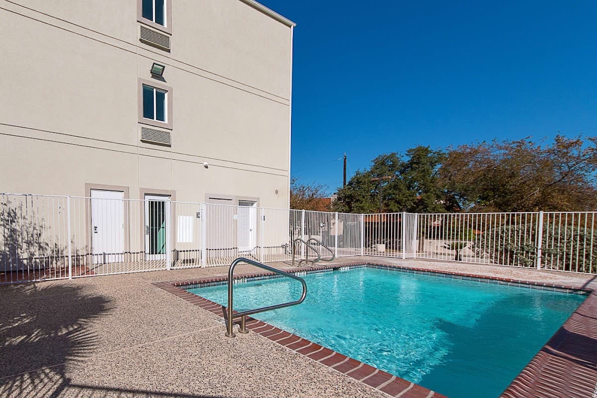 Motel 6 San Antonio, TX - Airport