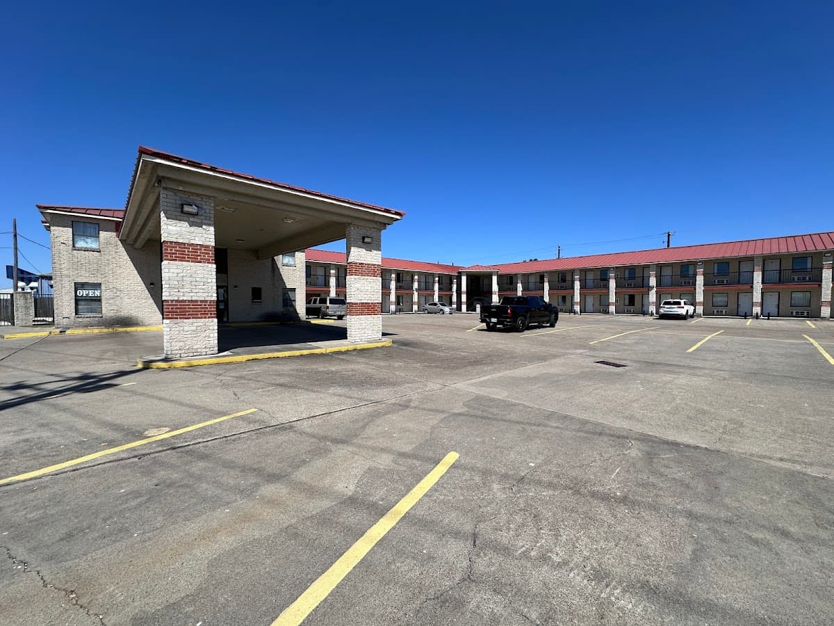 Cameron Inn & Suites