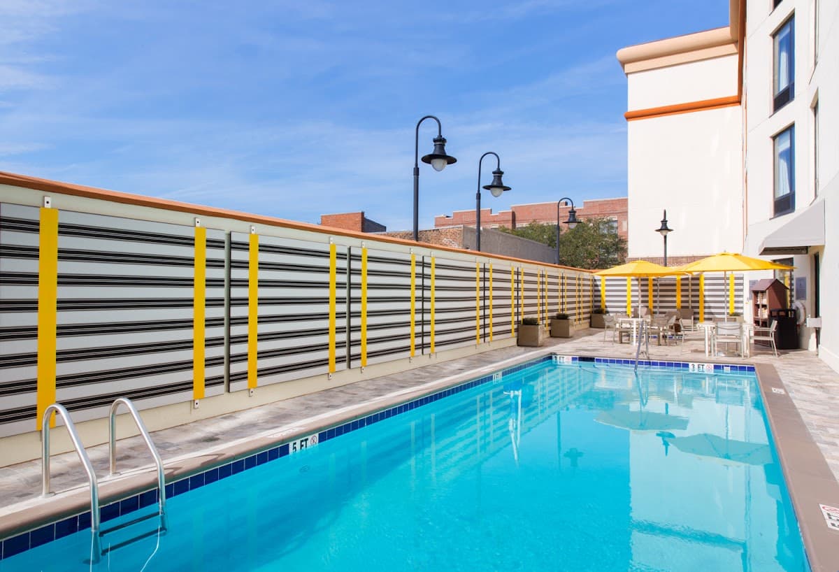 DoubleTree by Hilton Hotel Savannah Historic District