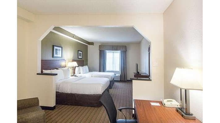 Quality Inn & Suites West Chase
