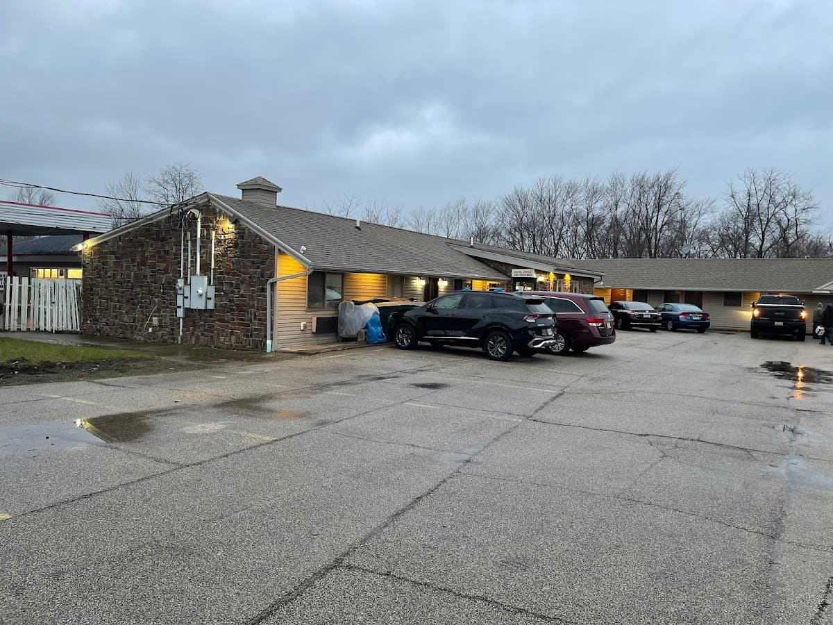 Economy Inn & Suites