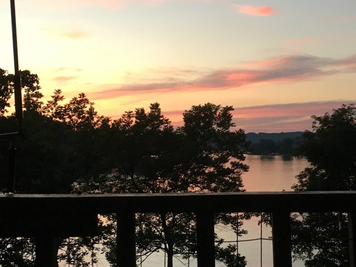 Taylor 's Resort