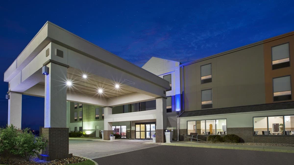 Holiday Inn Express Tiffin by IHG