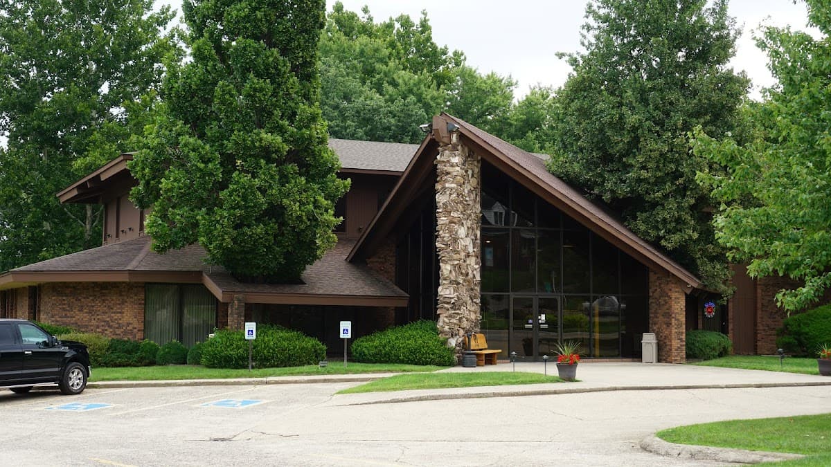 RiverBank Lodge