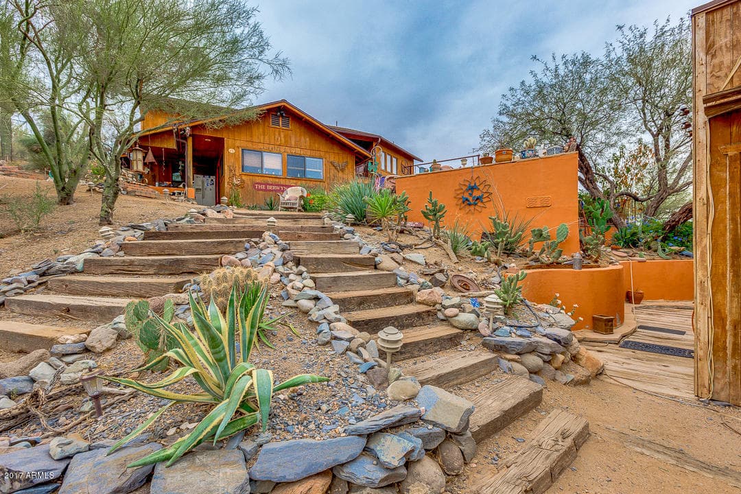 Spur Cross Inn Bed & Breakfast