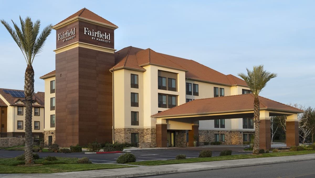 Fairfield by Marriott Inn & Suites Fresno River Park