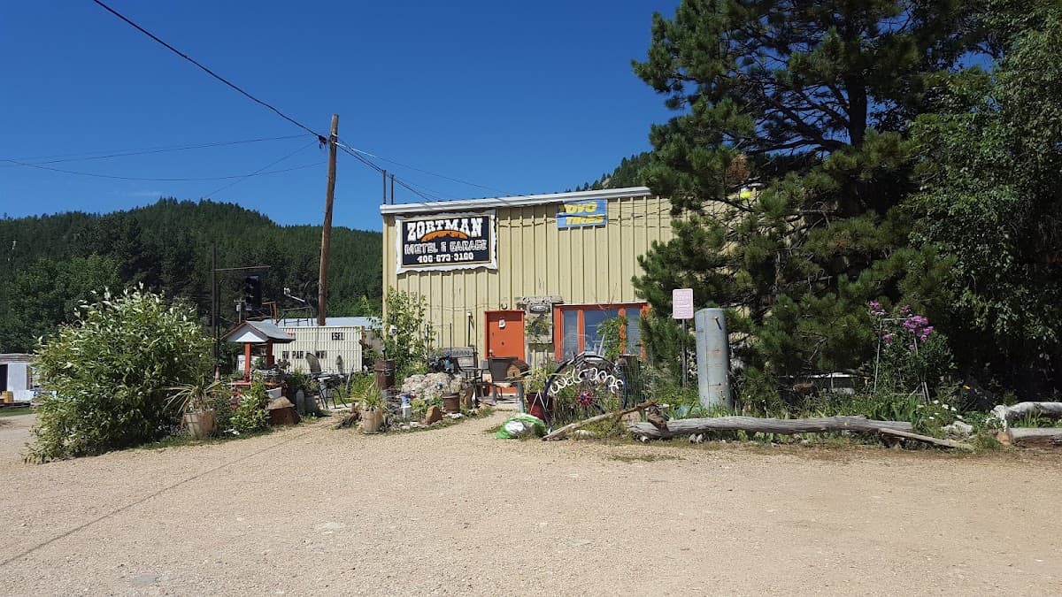Zortman Motel & Garage
