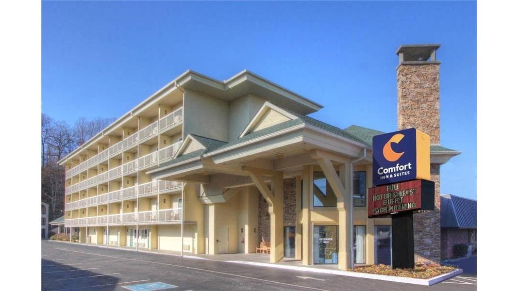 Comfort Inn & Suites at Dollywood Lane