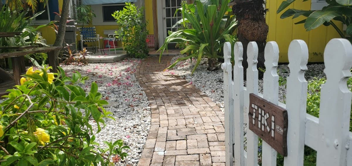Grandview Tiki Hut Cottage
