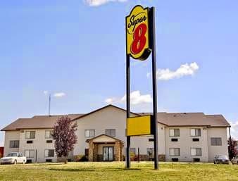 Super 8 Fosston