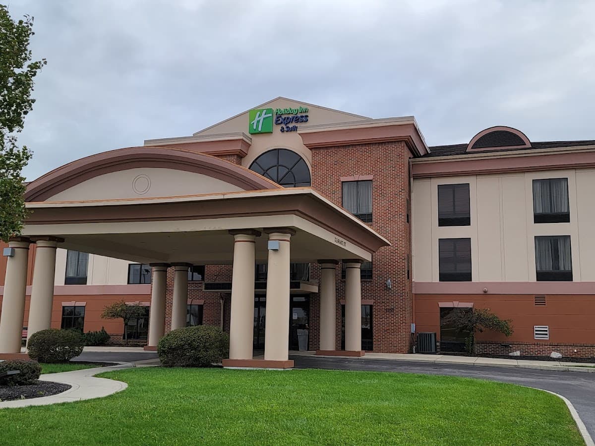 Holiday Inn Express & Suites Bowling Green, an IHG Hotel
