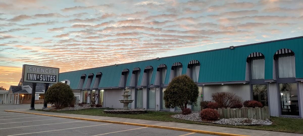 Spencer Inn & Suites
